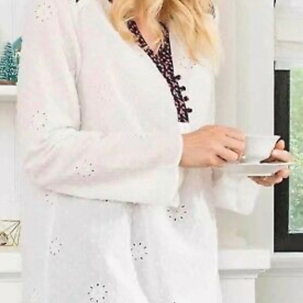 Matilda Jane white eyelet peasant top